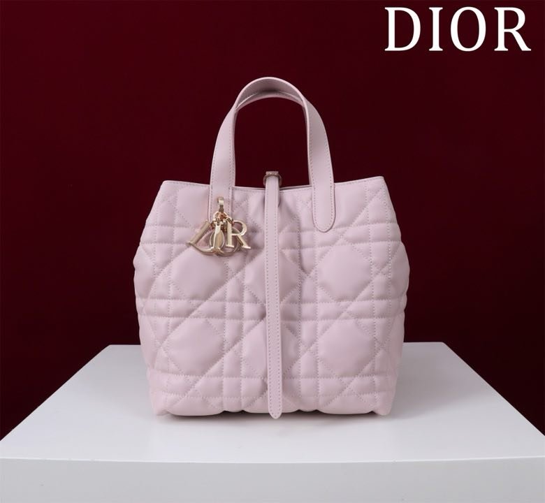 Сумка Dior Toujours из кожи с узором Macrocannage 25 см фото 5