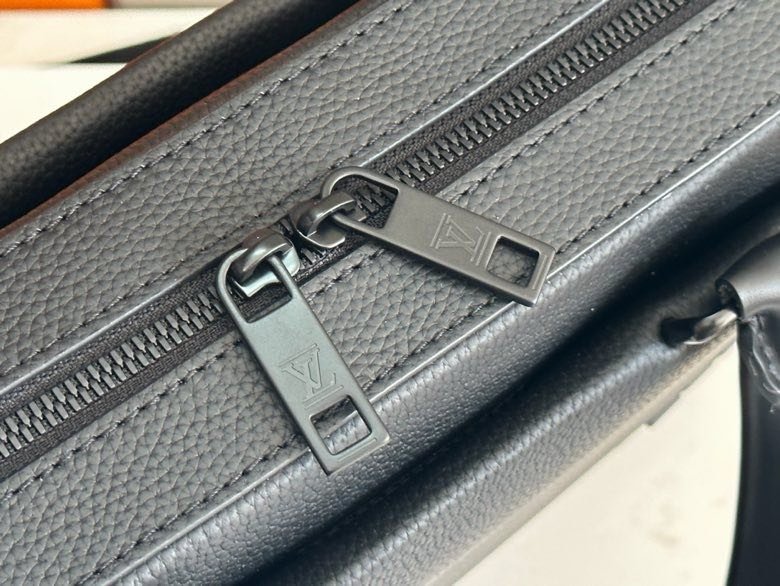 A bag for notebook leather 39 cm фото 5