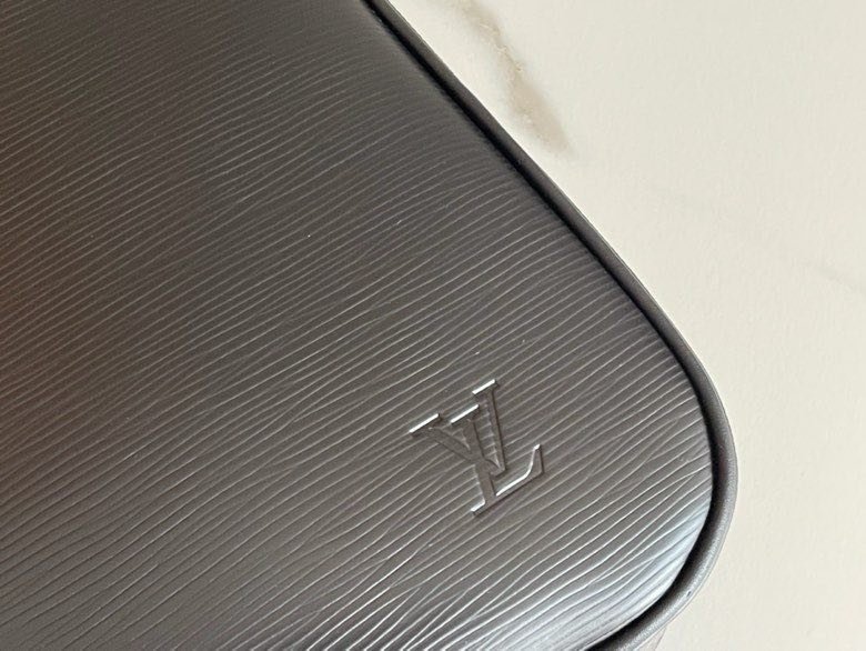 Сумка для ноутбука кожаная 41 см фото 5