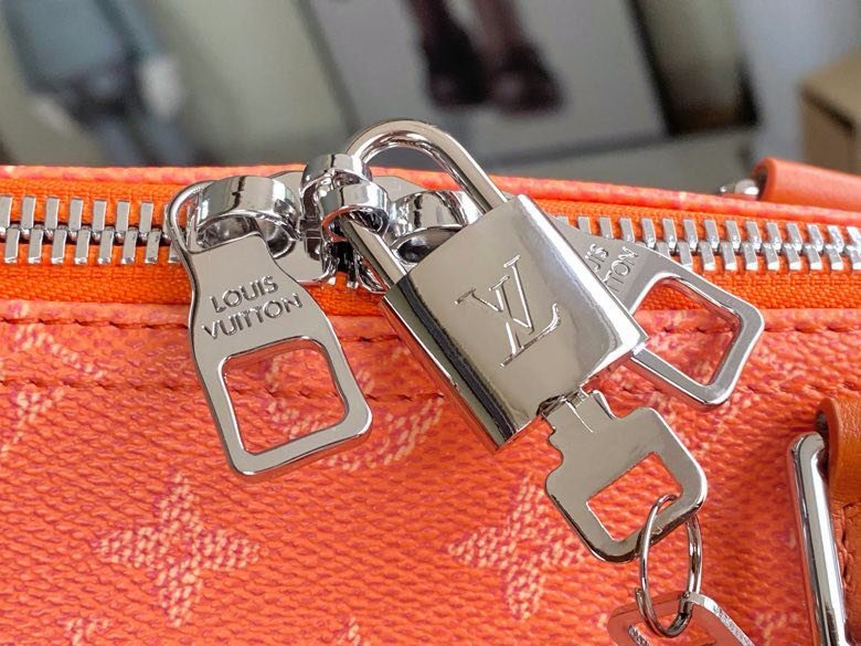 Сумка дорожняя Keepall Bandouliere 50 фото 7