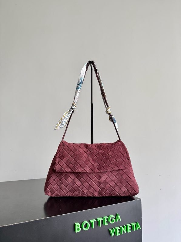 Сумка Dustbag Giorno 33 см из плетеной замши Intrecciato