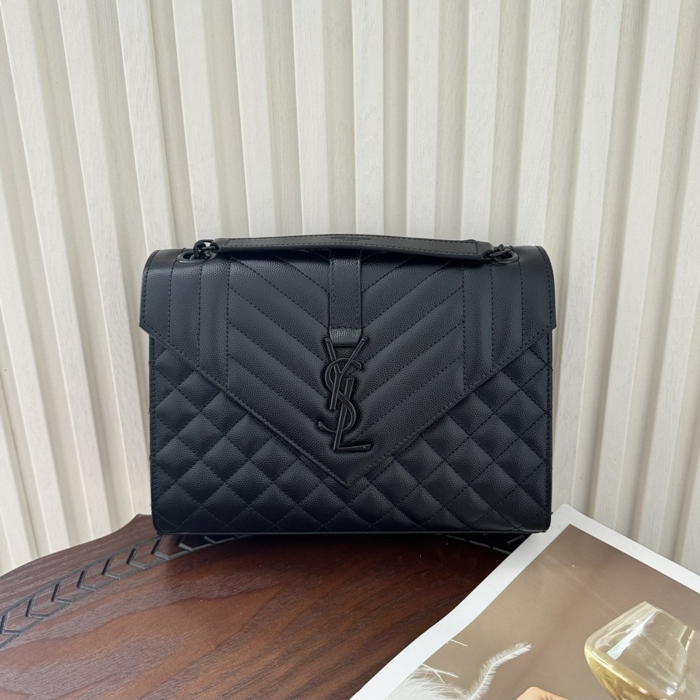 A bag ENVELOPPE 24 cm