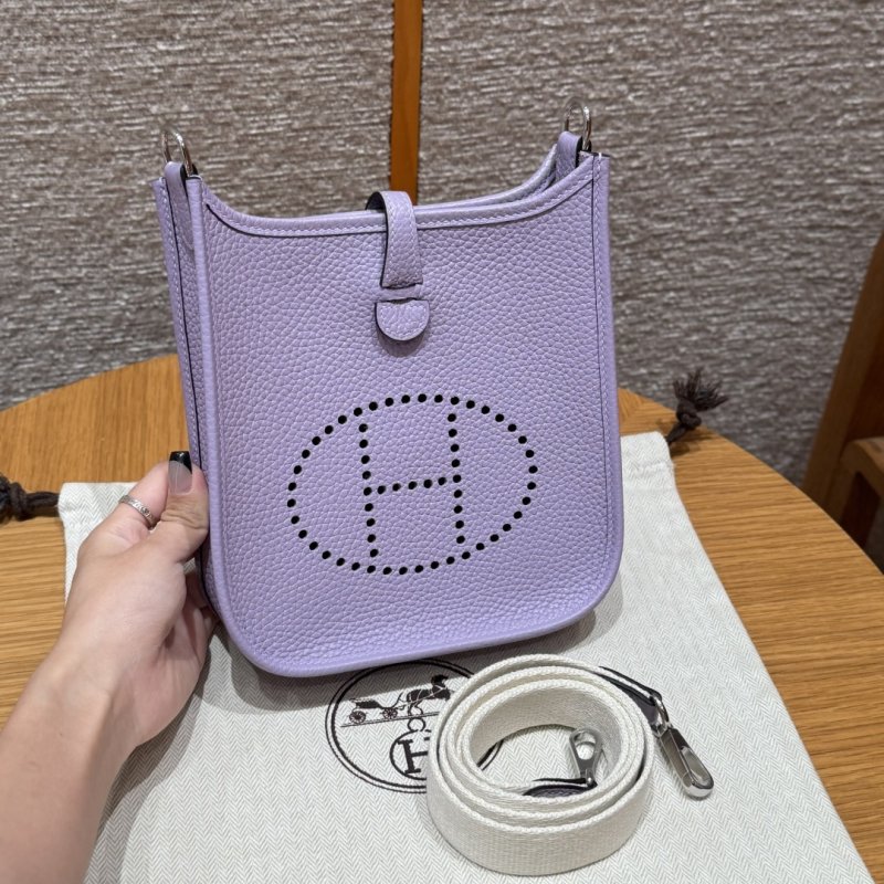Сумка Evelyne 16 см в коже Clemence