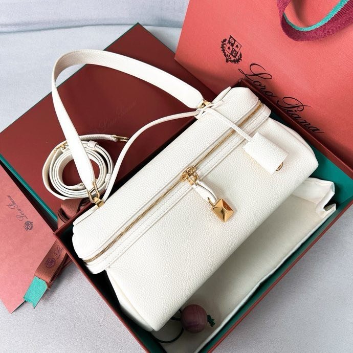 Сумка Extra Softy Bag L29 Calfskin 29 см