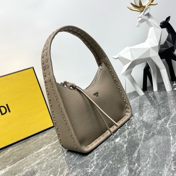 A bag Fendessence 20 cm фото 2