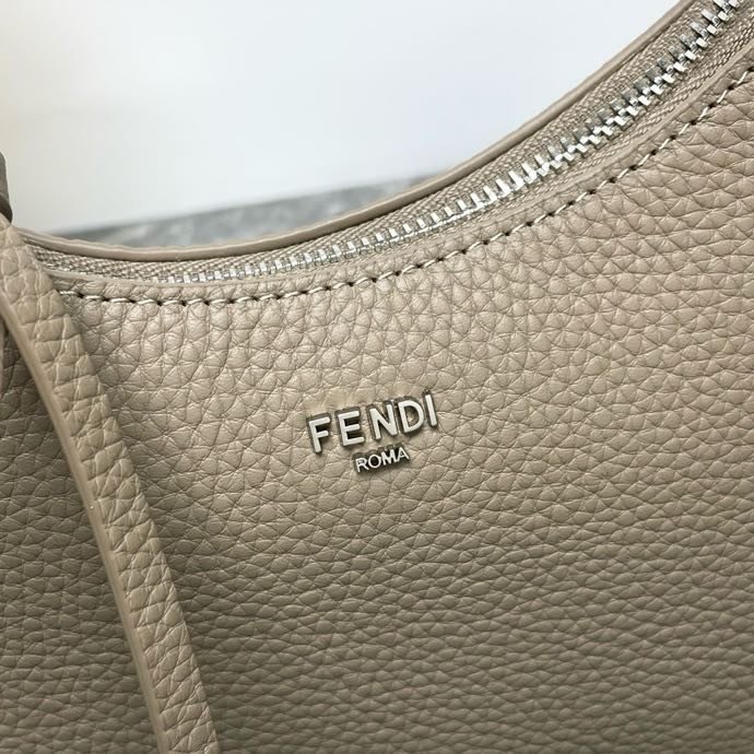 A bag Fendessence 20 cm фото 3