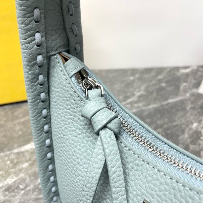 A bag Fendessence 20 cm фото 3