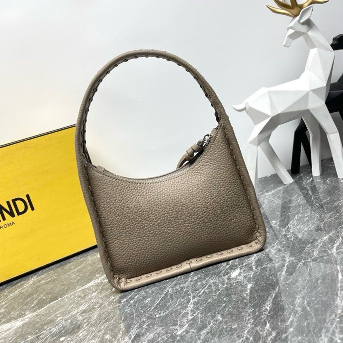 A bag Fendessence 20 cm фото 6