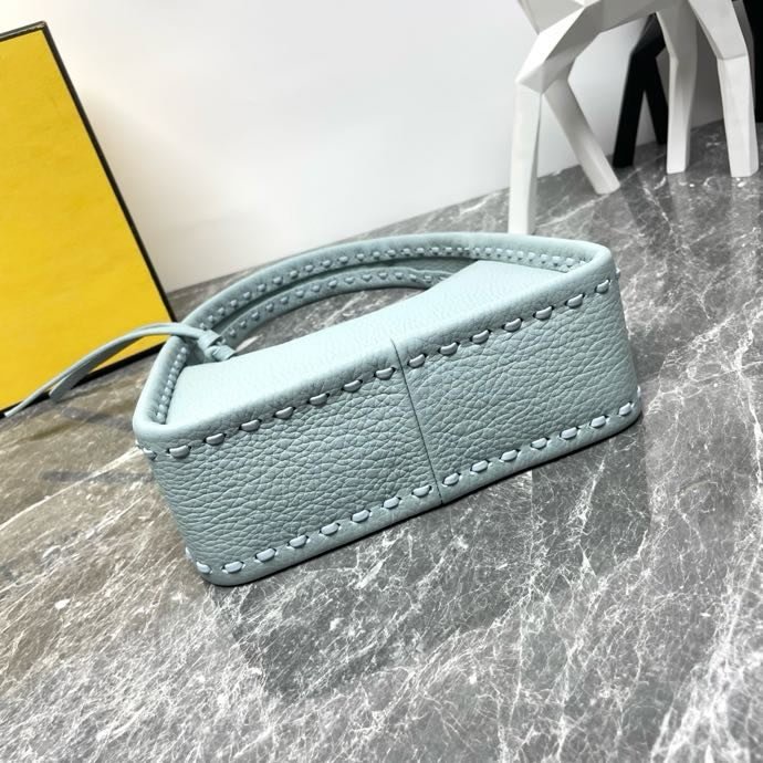 A bag Fendessence 20 cm фото 7