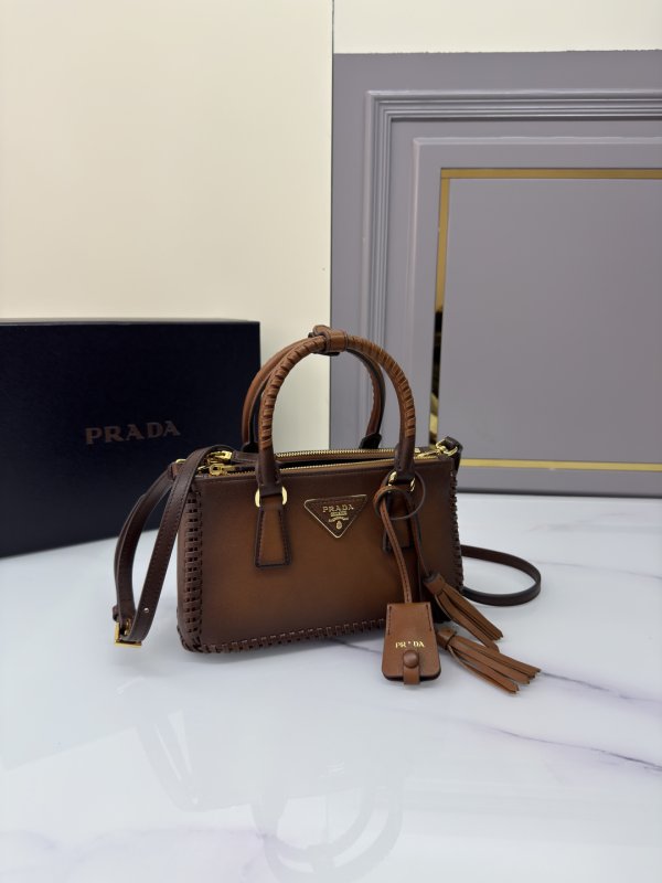 Сумка Galleria кожаная 21 см фото 4