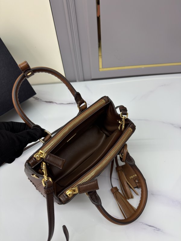 Сумка Galleria кожаная 21 см фото 8