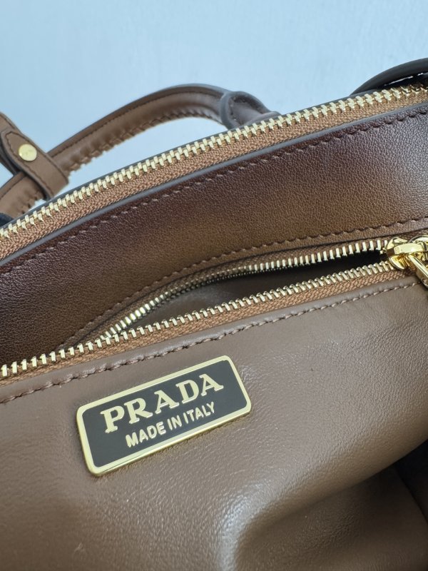 Сумка Galleria кожаная 21 см фото 9