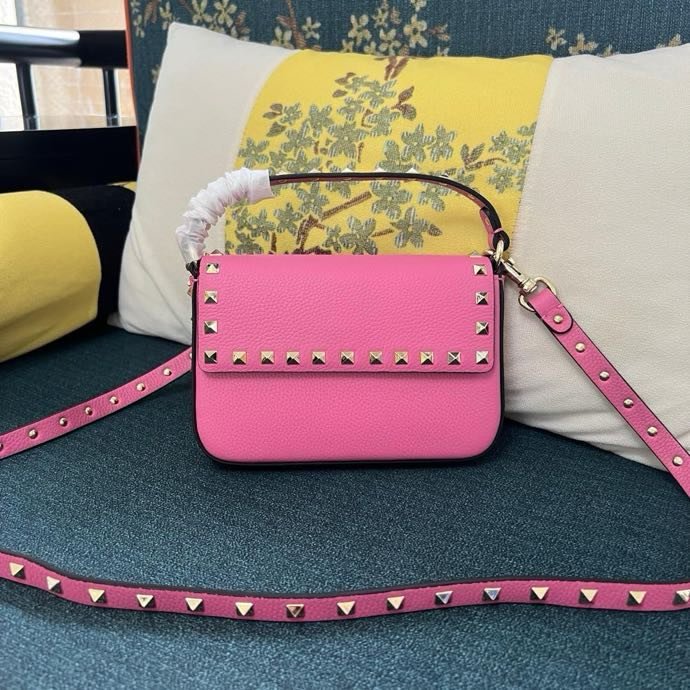 Сумка GARAVANI женская из зернистой кожи с заклёпками 19 см