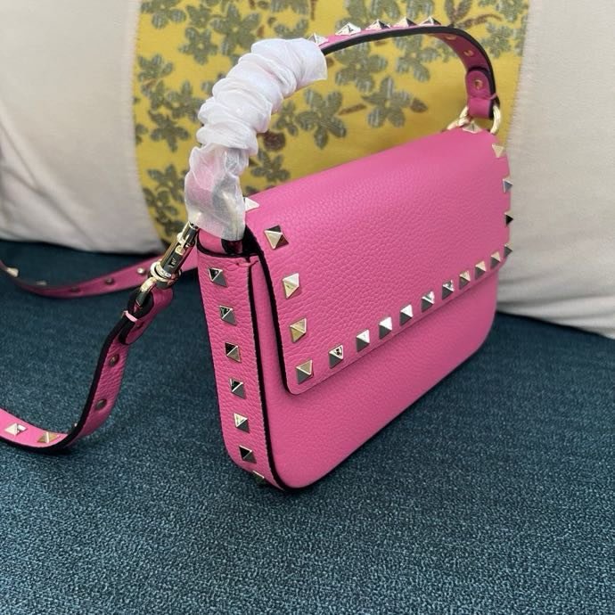 Сумка GARAVANI женская из зернистой кожи с заклёпками 19 см фото 4