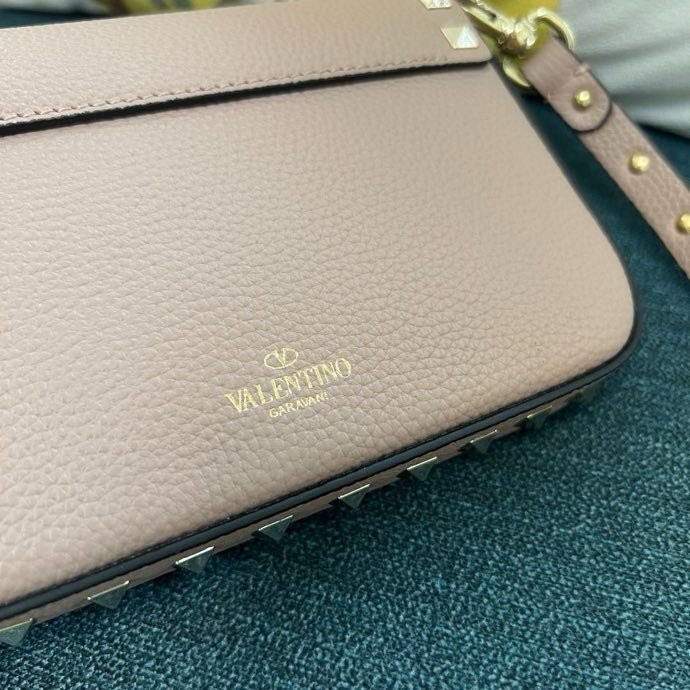 Сумка GARAVANI женская из зернистой кожи с заклёпками 19 см фото 5