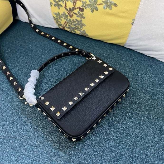 Сумка GARAVANI женская из зернистой кожи с заклёпками 19 см фото 7