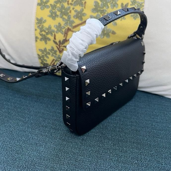 Сумка GARAVANI женская из зернистой кожи с заклёпками 19 см фото 7