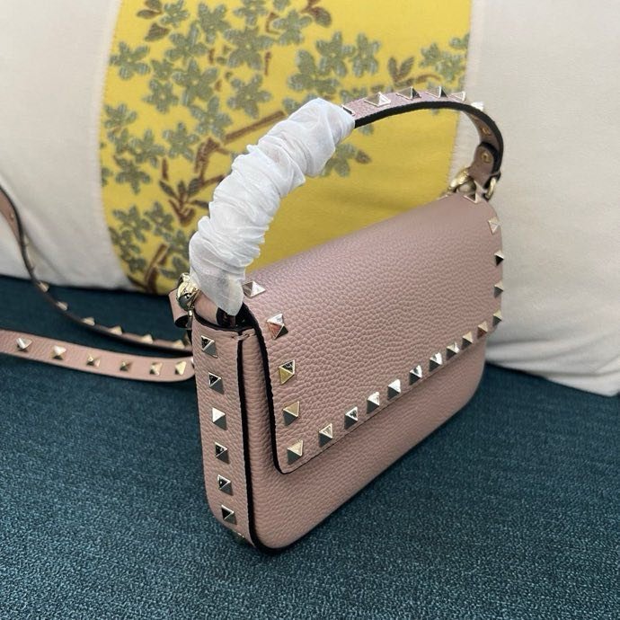 Сумка GARAVANI женская из зернистой кожи с заклёпками 19 см фото 9