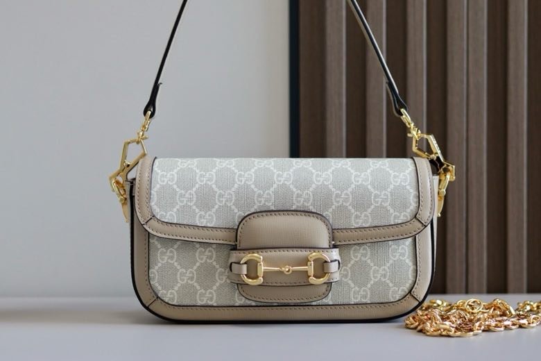 A bag GG Horsebit 23 cm