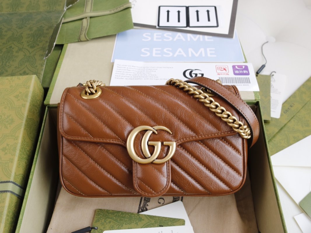 Сумка GG Marmont кожаная 22 см