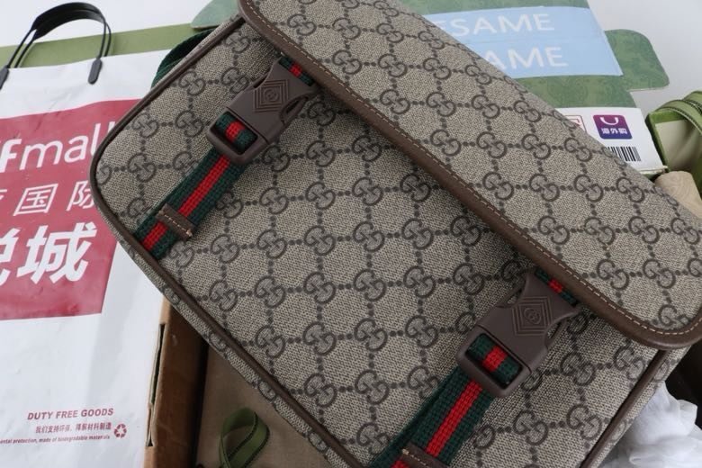 Сумка GG Supreme 27 см фото 4