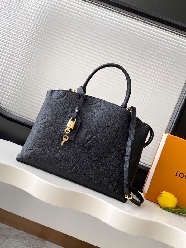 A bag Grand Palais leather 34 cm