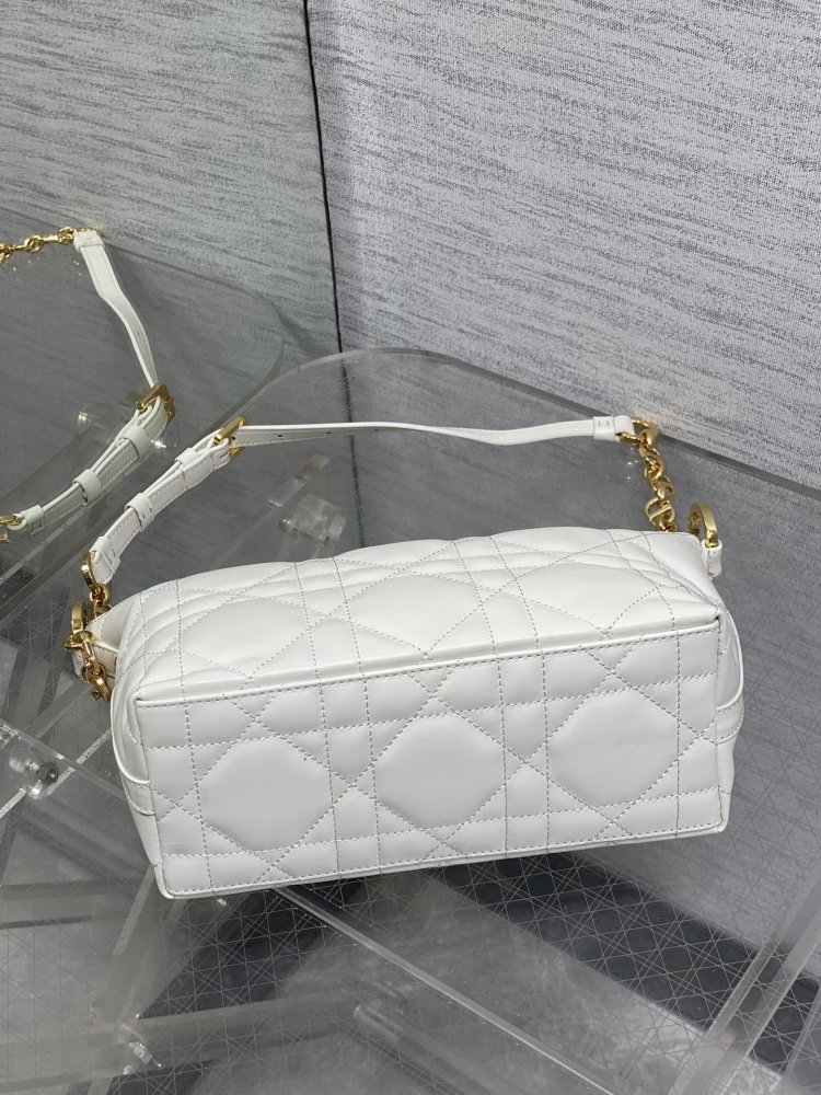 Сумка Hobo Star кожаная 28 см фото 7