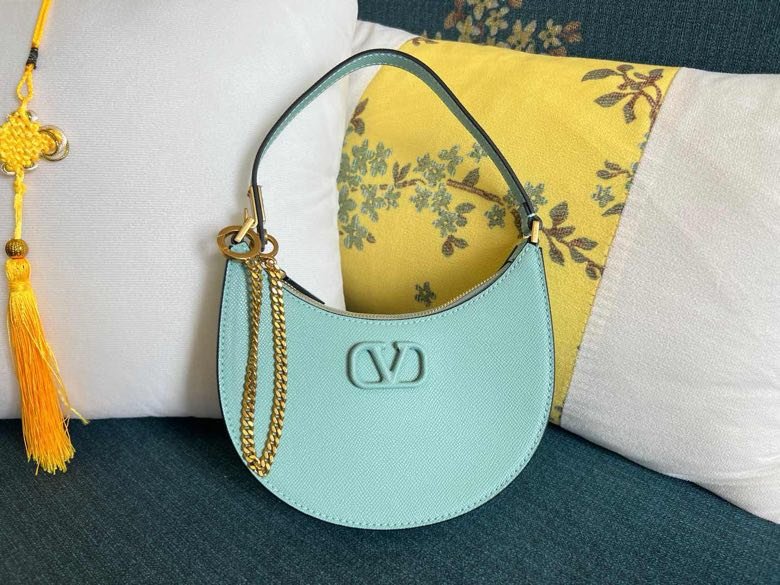 Сумка HOBO VLOGO SIGNATURE кожаная 20 см