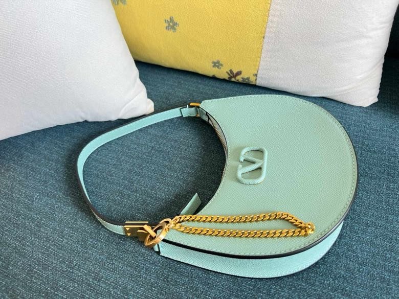 Сумка HOBO VLOGO SIGNATURE кожаная 20 см фото 2