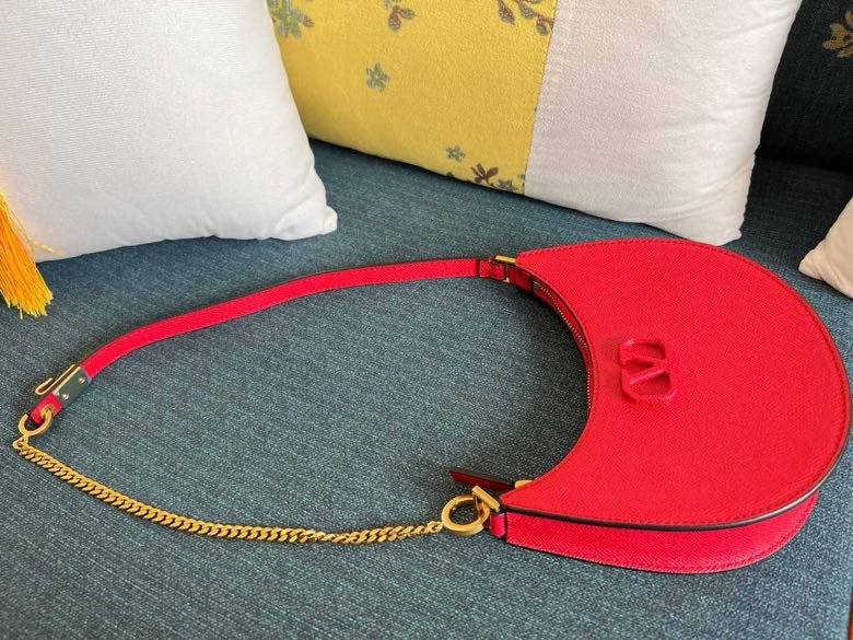 Сумка HOBO VLOGO SIGNATURE кожаная 20 см фото 3