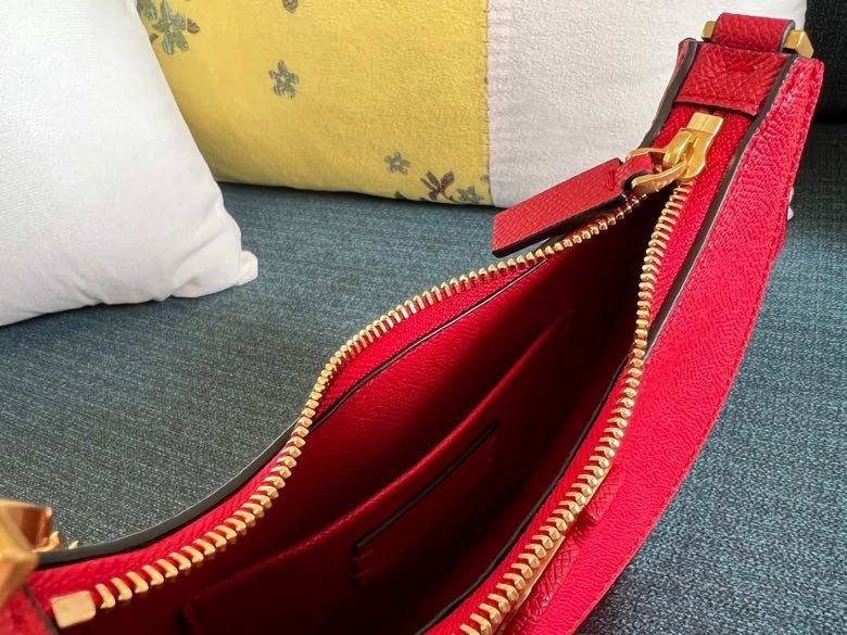 Сумка HOBO VLOGO SIGNATURE кожаная 20 см фото 4