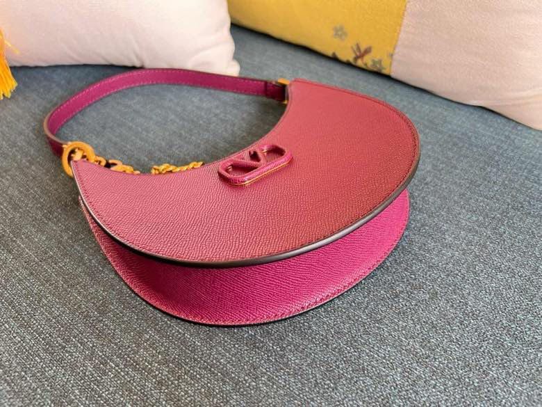 Сумка HOBO VLOGO SIGNATURE кожаная 20 см фото 5