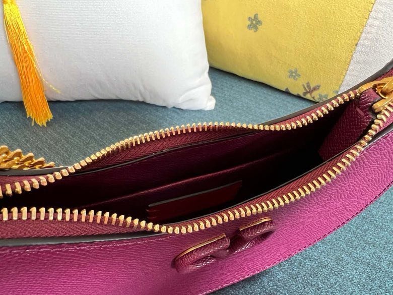 Сумка HOBO VLOGO SIGNATURE кожаная 20 см фото 7