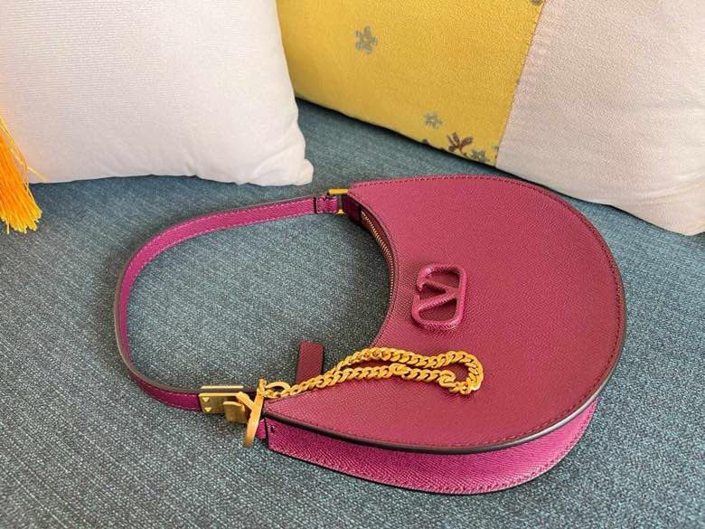 Сумка HOBO VLOGO SIGNATURE кожаная 20 см фото 8