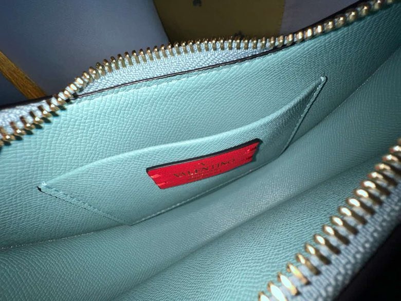 Сумка HOBO VLOGO SIGNATURE кожаная 20 см фото 9