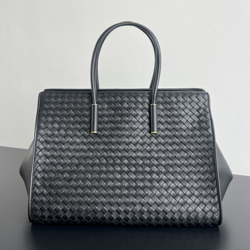 Сумка из плетеной кожи Barbare Tote 37 см