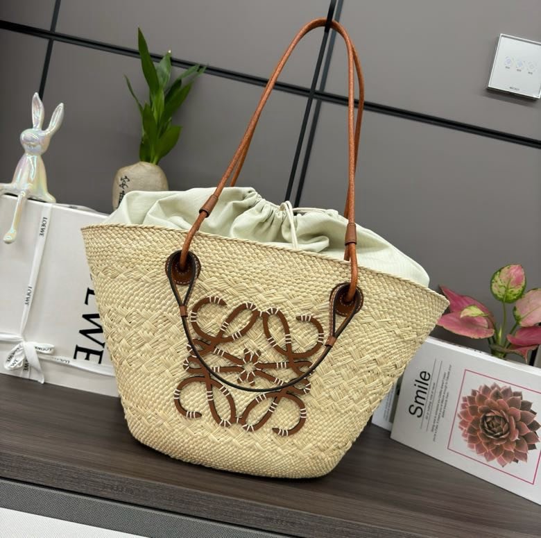 Сумка  из соломы Anagram Basket 46 см