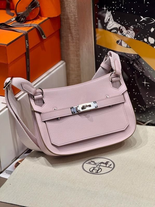 A bag Jypslere Mini