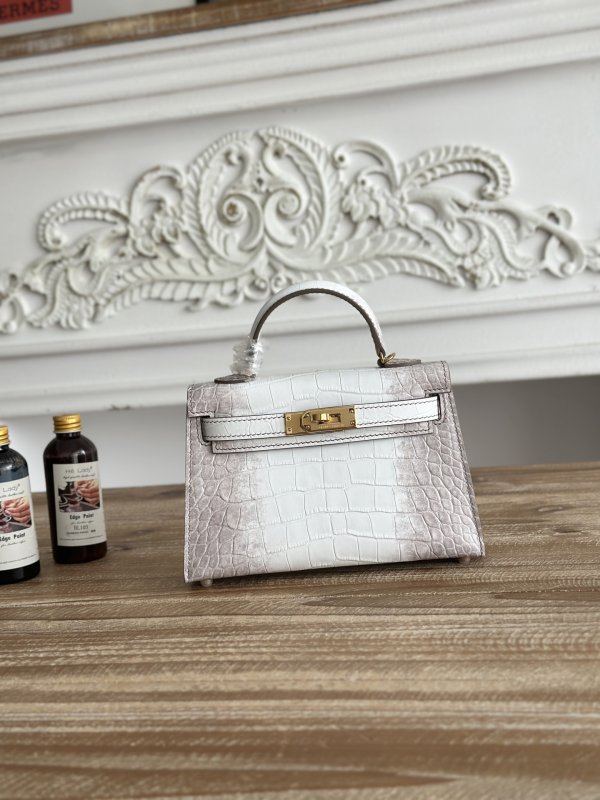 Сумка Kelly mini 19 см из коровьей кожи с тиснением под крокодила