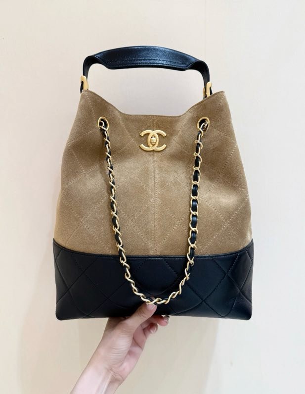 Сумка хобо Chanel 25A из замши AS5636 29 см