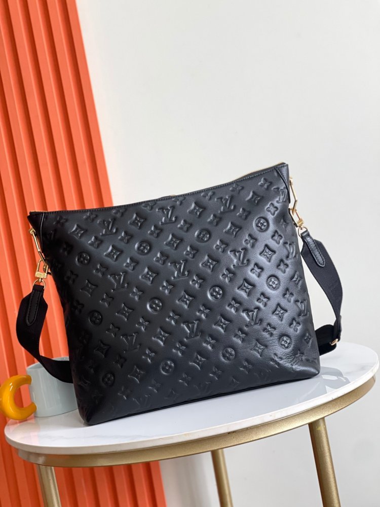 A bag hobo Coussin leather 38 cm фото 3