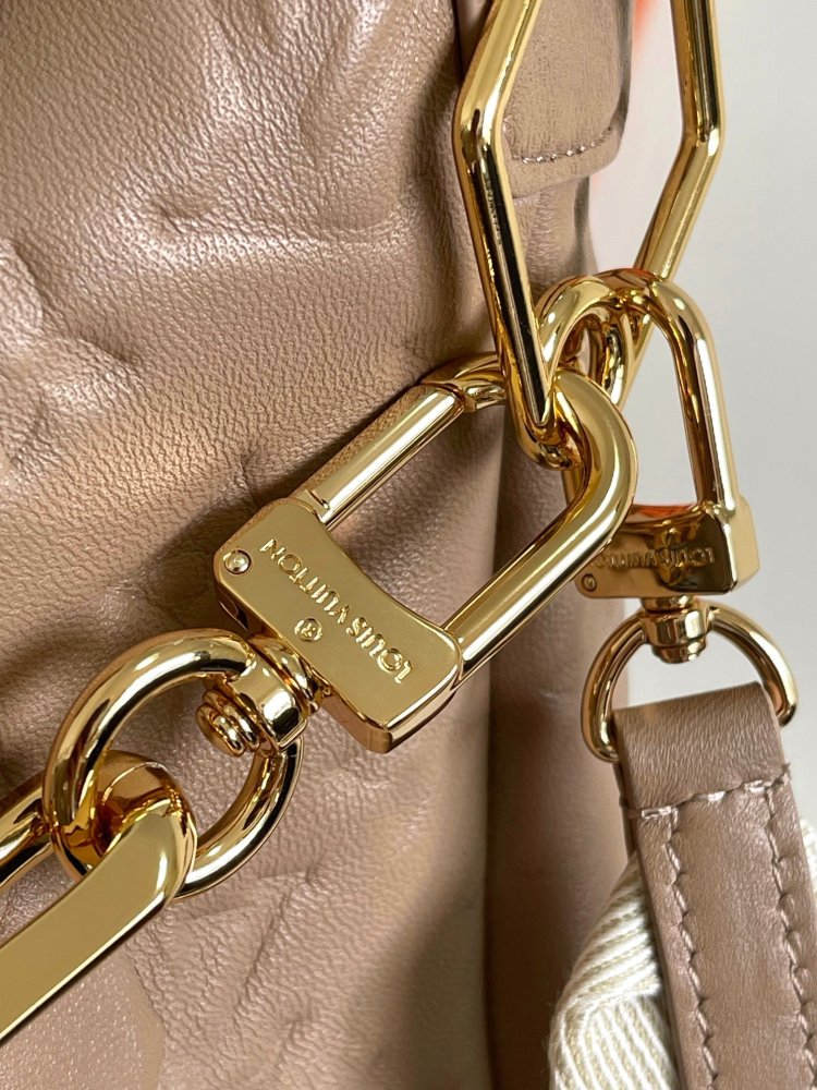 Сумка хобо Coussin кожаная 38 см фото 4