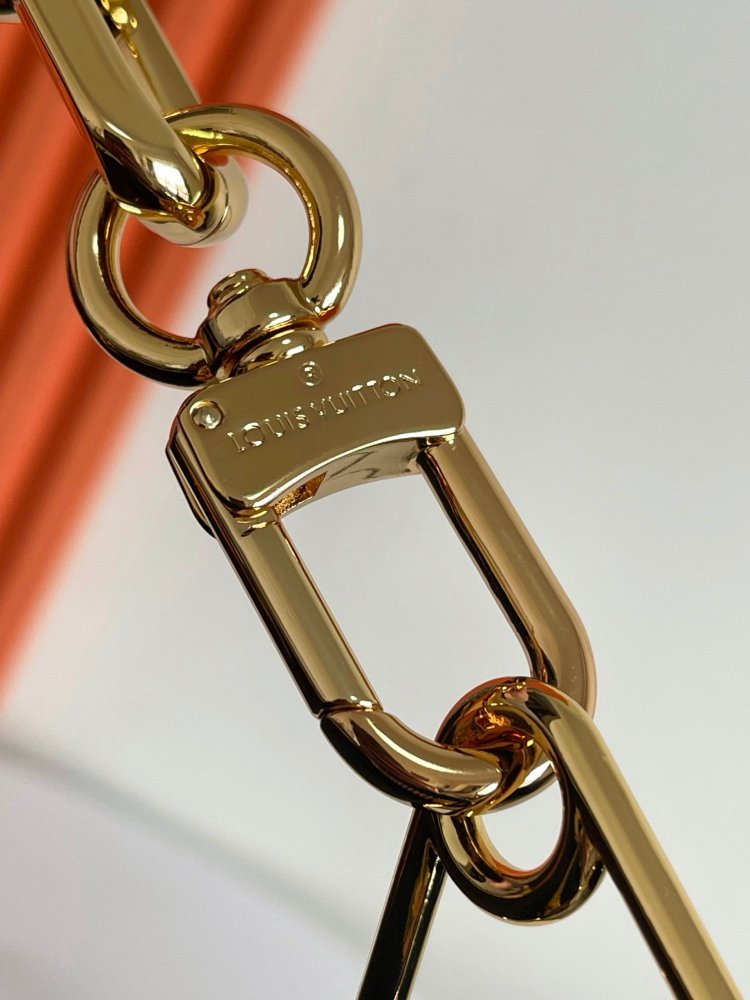 A bag hobo Coussin leather 38 cm фото 5