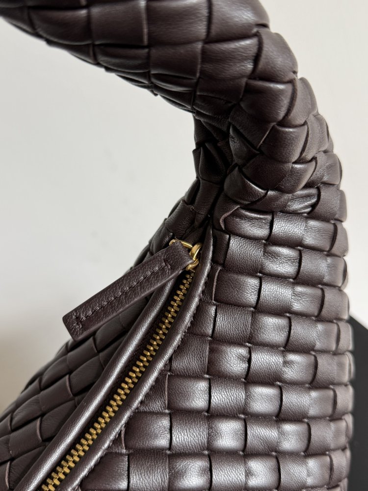 Сумка хобо из плетеной кожи 44 см фото 5