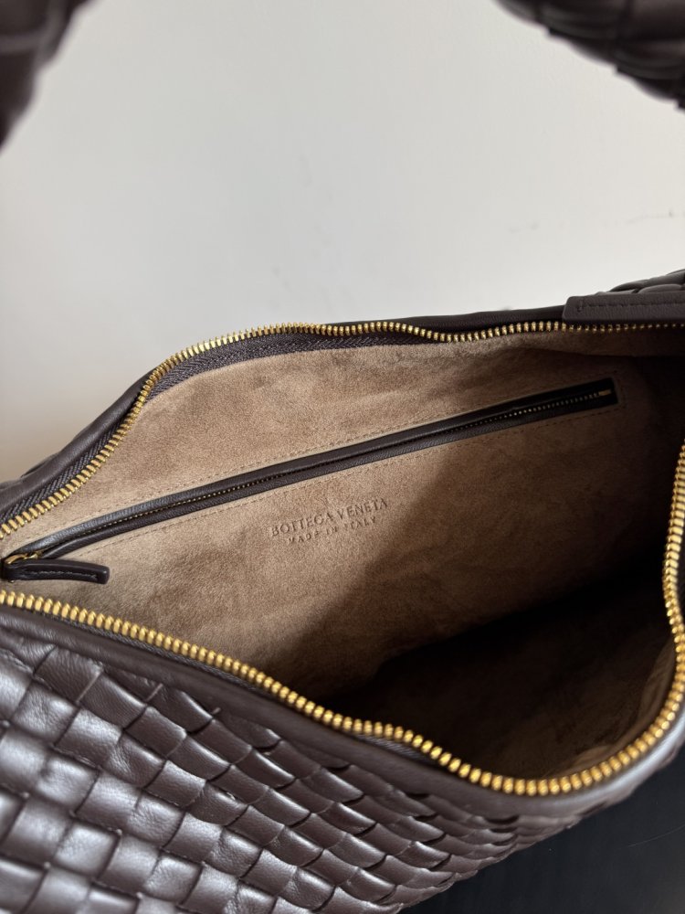 Сумка хобо из плетеной кожи 44 см фото 6