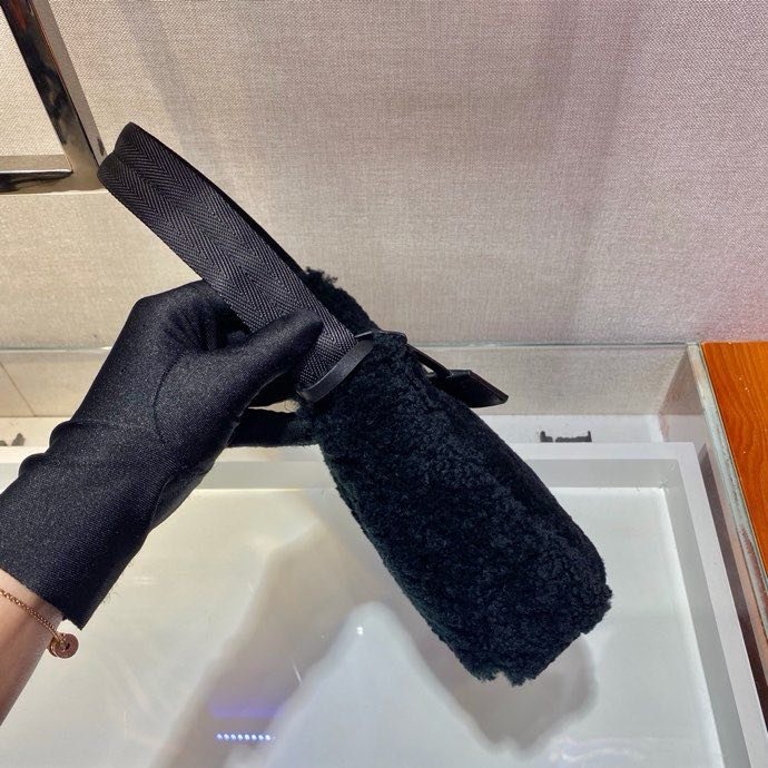 Сумка хобо пуховая 1NE515 23 см фото 6