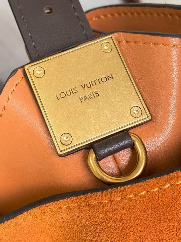 Сумка хобо замшевая среднего размера 31 см фото 7