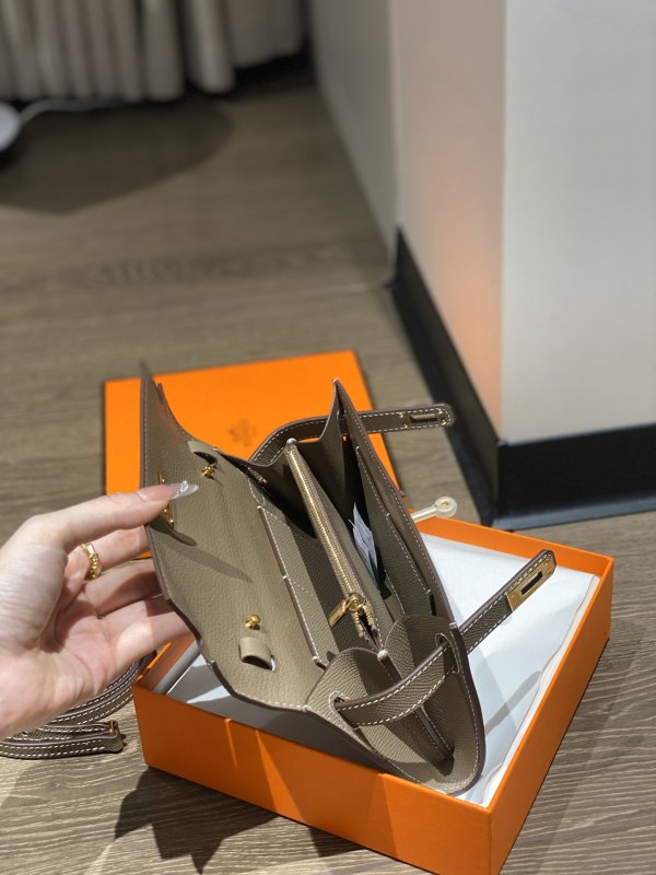 Сумка клат кожаная Kelly Pocket 19 см фото 9