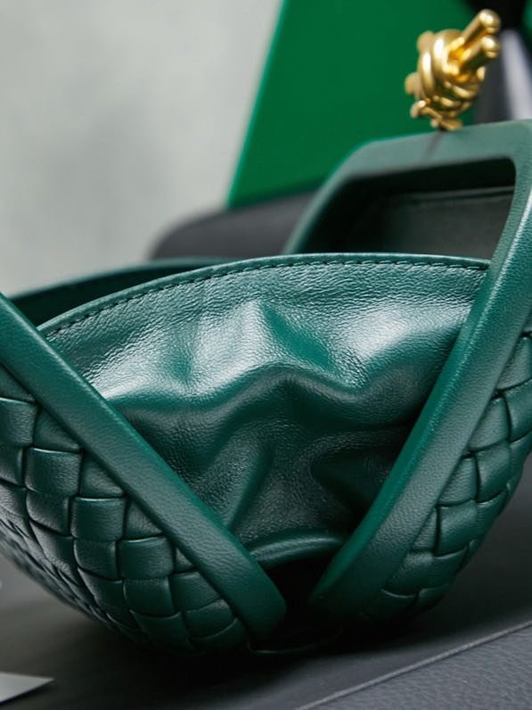 Сумка клатч Intrecciato Knot 20 см фото 2