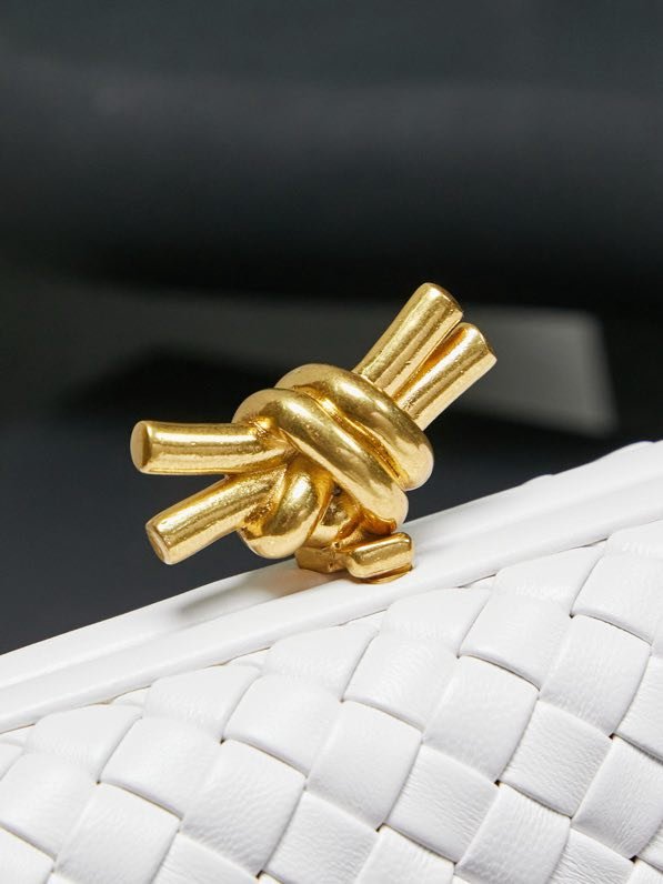 Сумка клатч Intrecciato Knot 20 см фото 2